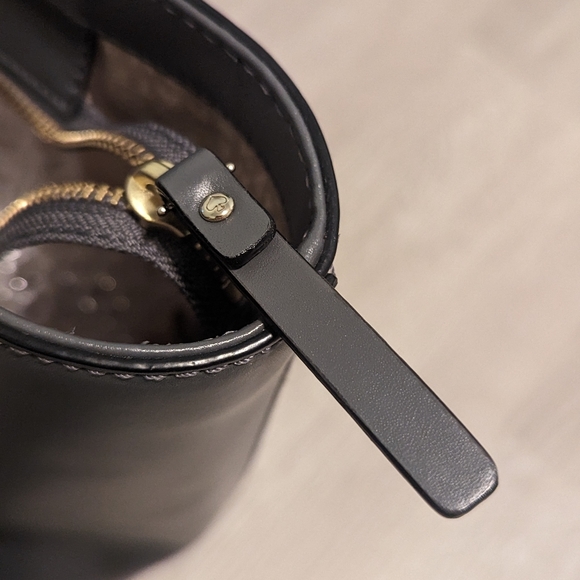 Kate Spade tote - Picture 7 of 15